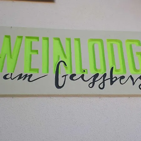 Weinlodge Am Geissberg Апартаменты *