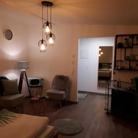 Апартаменты Weinlodge Am Geissberg *