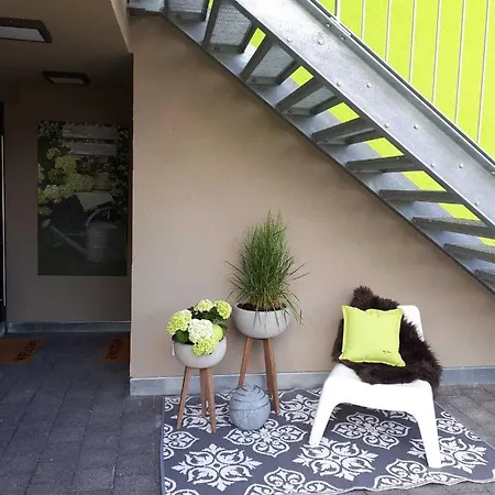 Weinlodge Am Geissberg Eberstadt