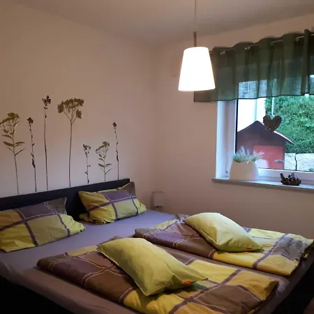 Апартаменты Weinlodge Am Geissberg Eberstadt