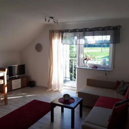 Апартаменты Weinlodge Am Geissberg Eberstadt