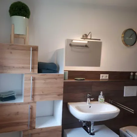 Weinlodge Am Geissberg Апартаменты *